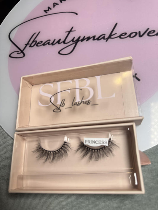 3D Mink False Eyelashes, Handcrafted Strip Lashes, Black, Reusable Lightweight Design, C Curl, Natural-Looking Volume for Daily Wear