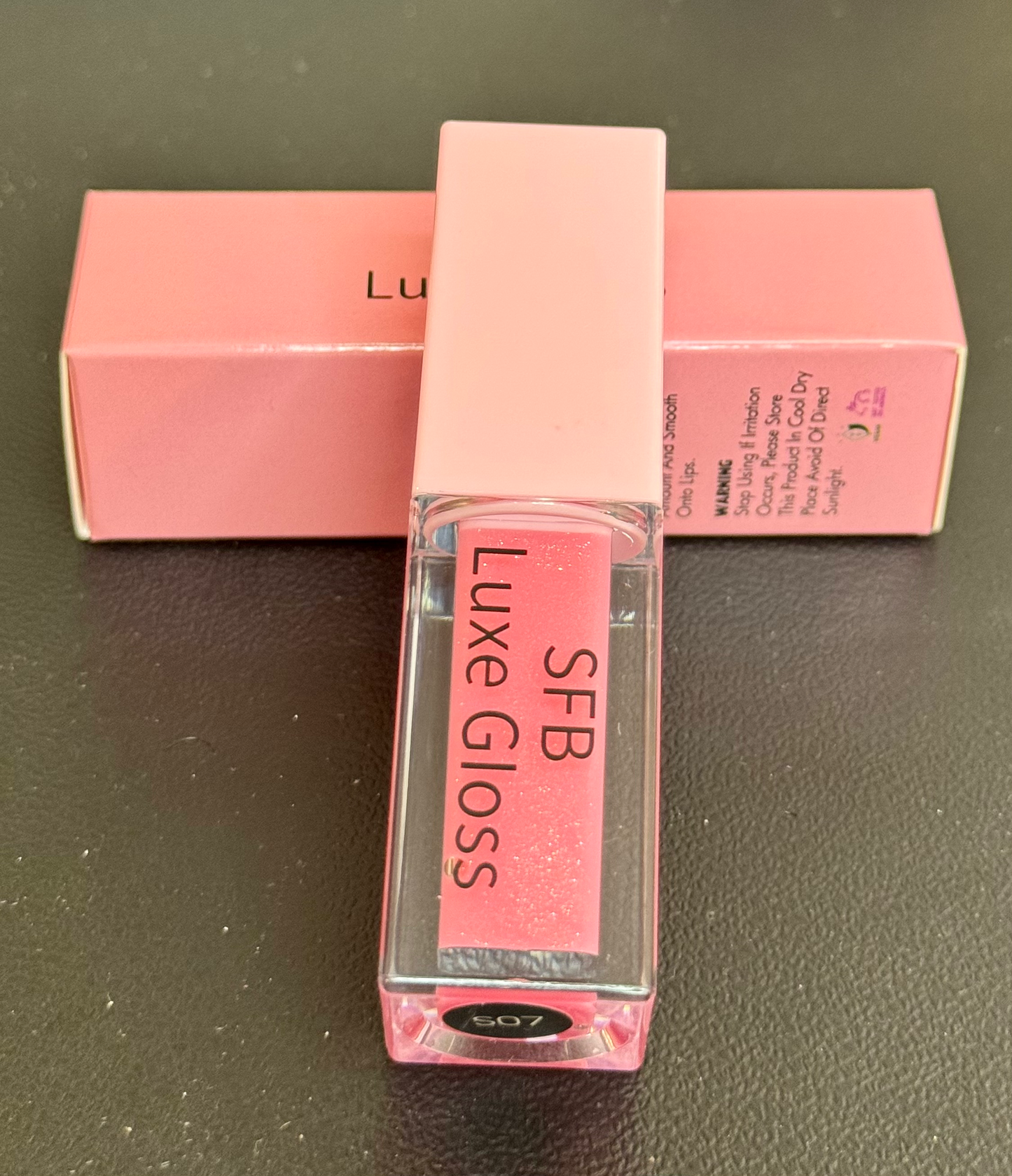Luxe lipgloss  image 0