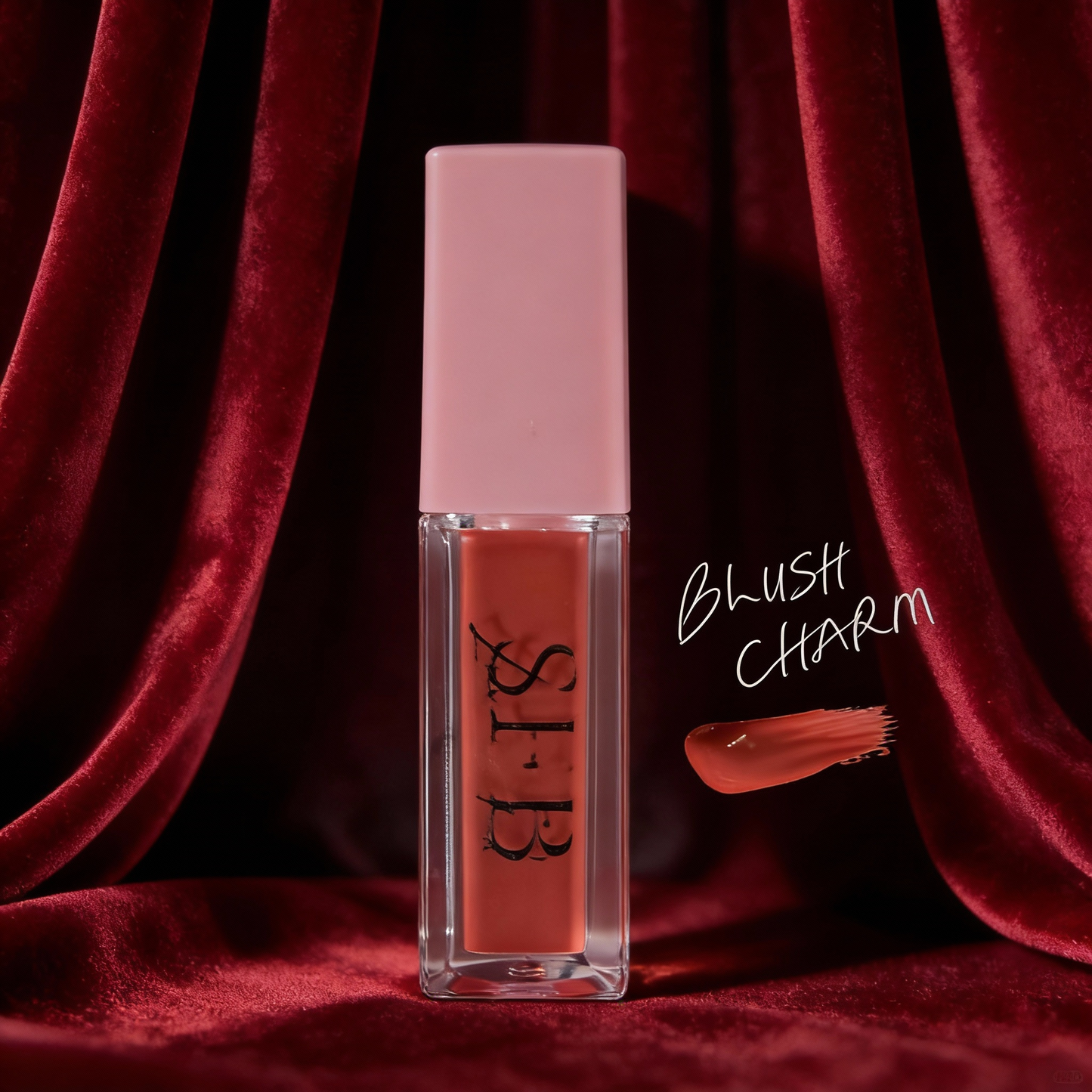 moisturising lip gloss in blush charm