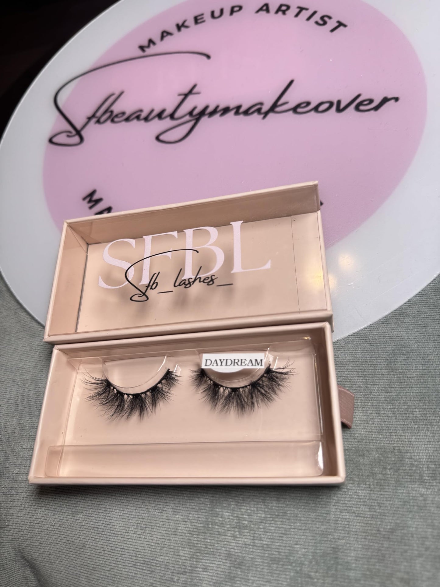 3D Mink False Eyelashes, Handcrafted Reusable Strip Lashes, Black, Lightweight B Curl Design for Daily Wear, 1 Pair