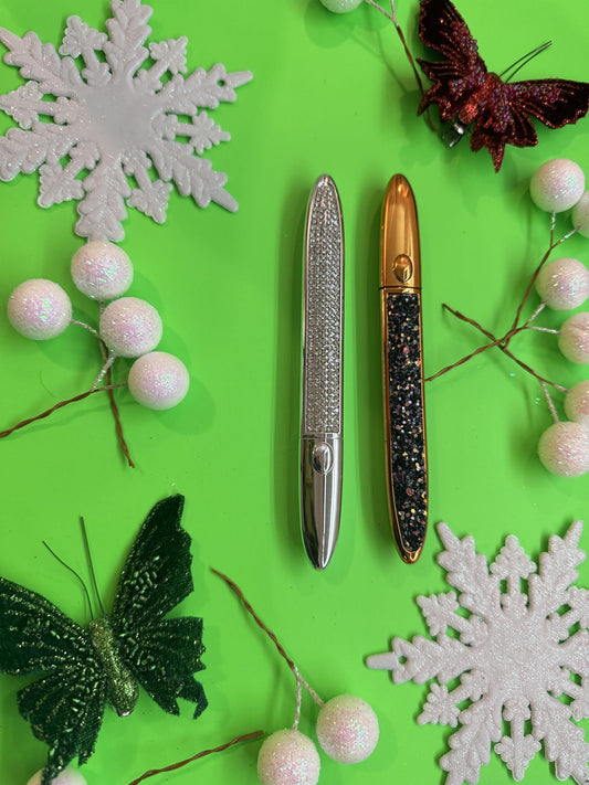 Magnetic eyeliner pen